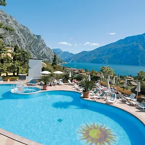 **** Hotell San Pietro Italien